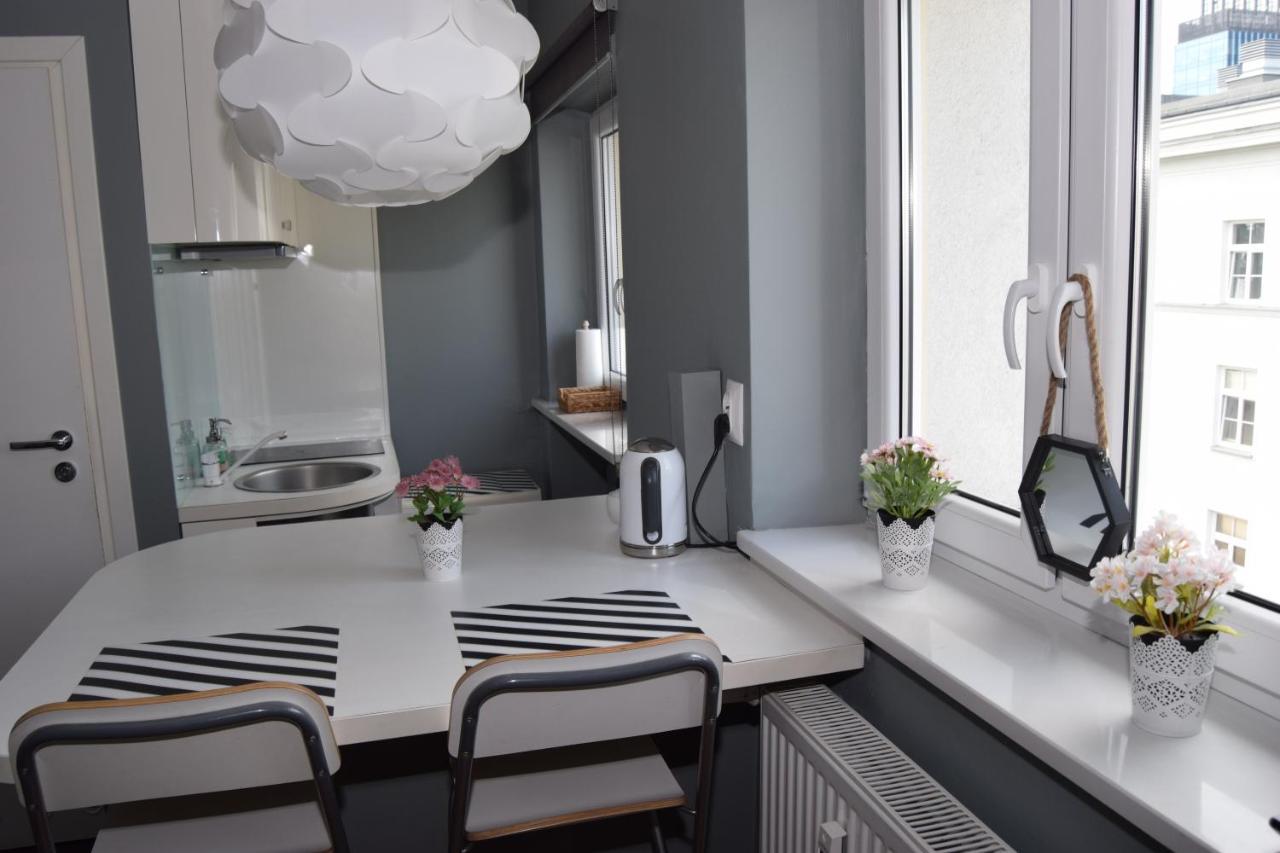 Be My Guest - Hoza Studio - Pkin Super Centrum Metro Wi-Fi Breakfast 바르샤바 외부 사진